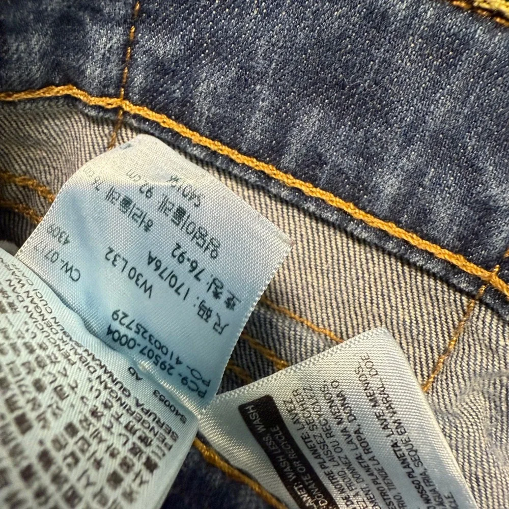 Vintage y2k Levi's Jeans